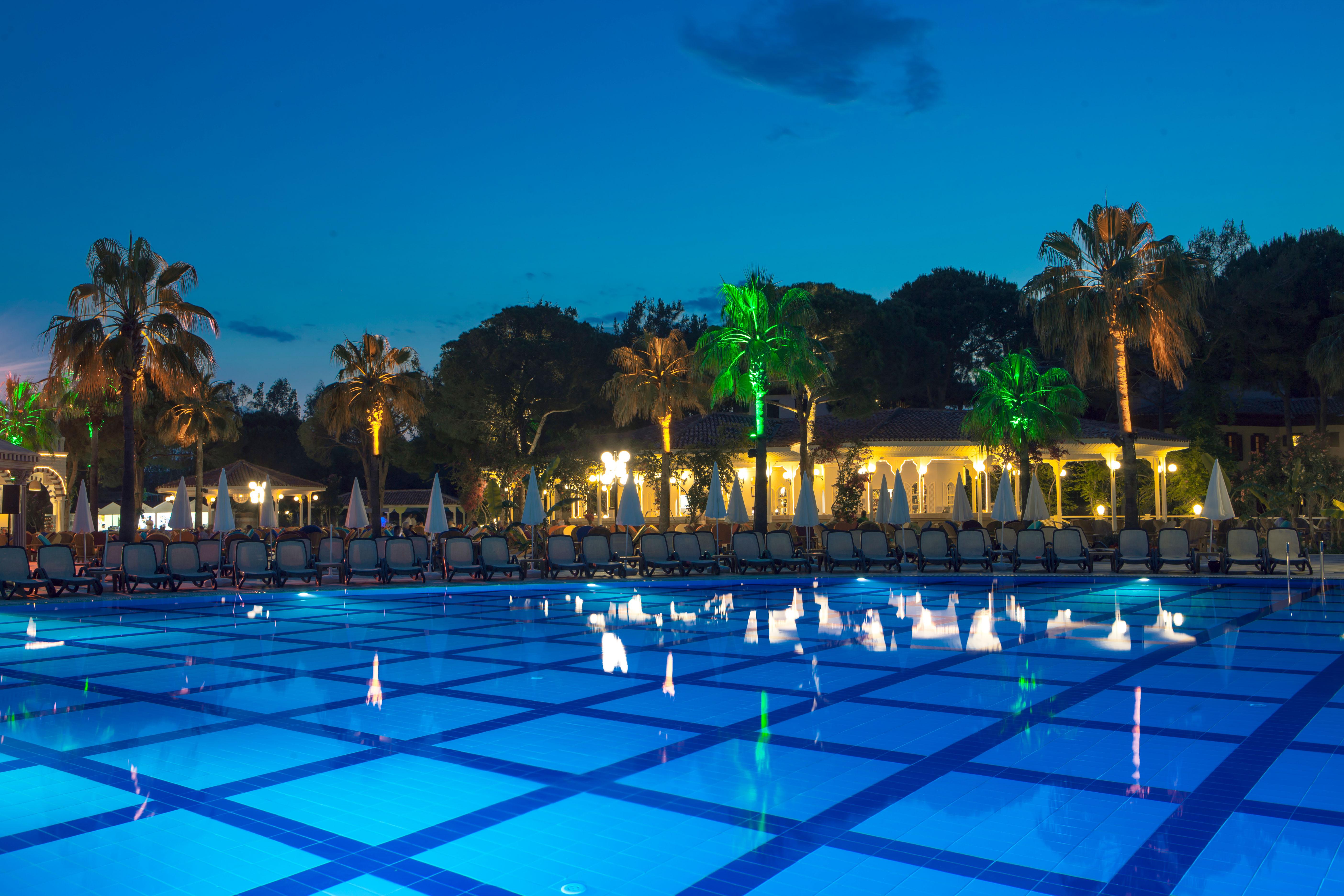 Selectum Family Resort ベレキ エクステリア 写真